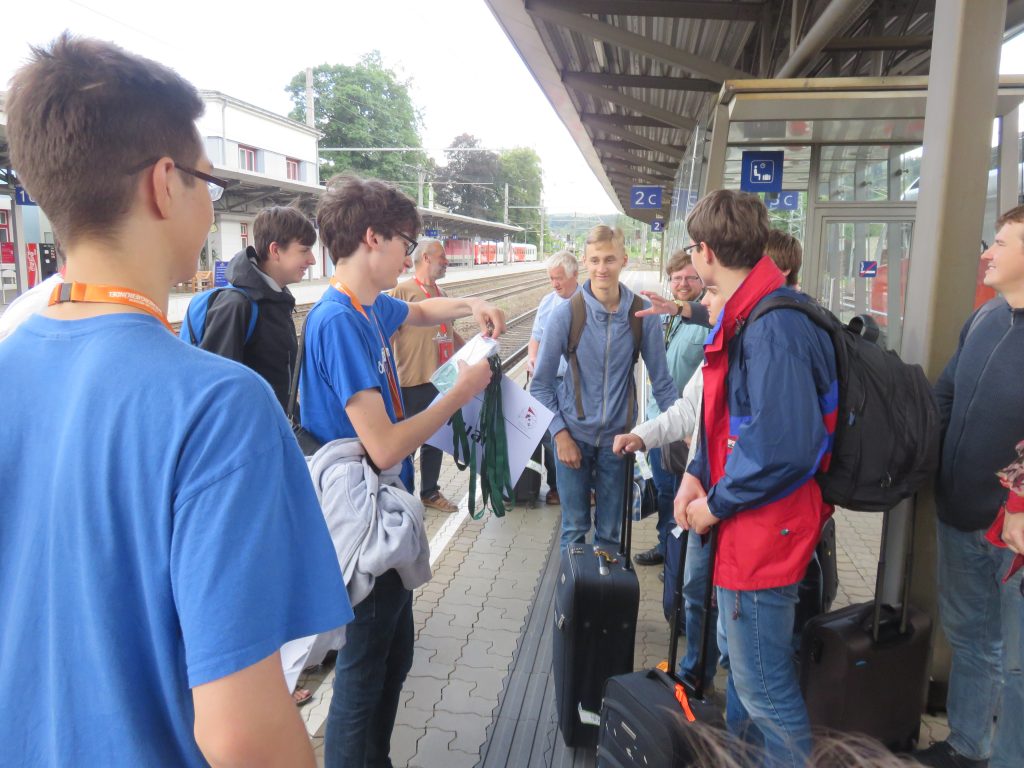 Welcoming teams at the Vöcklabruck railway station