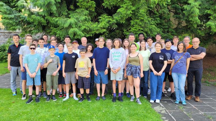 JRW 2025 Gruppenfoto Rotholz
